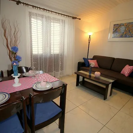 Villa Renipol Adults Only Sutivan