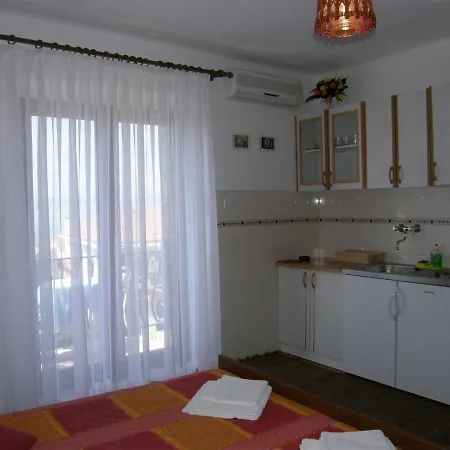 Renipol Adults Only Sutivan